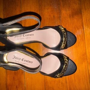 Juicy Couture Womens MAIA Faux Leather Ankle Strap Pumps